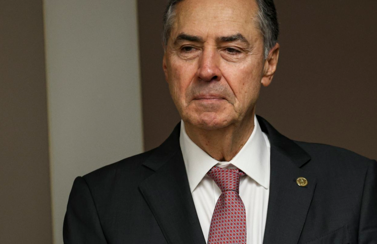 Não tem relação com sanções dos EUA, diz Barroso sobre saída do STF