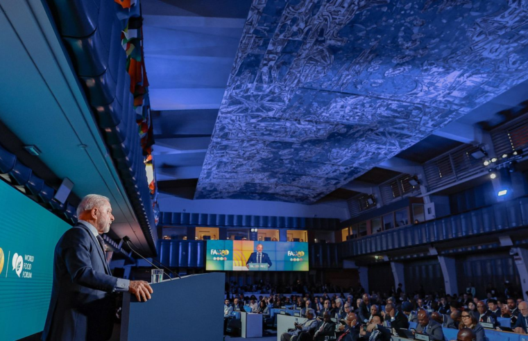 Lula diz que fome não é problema econômico, mas político