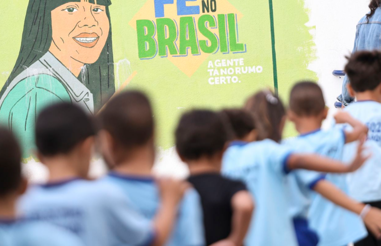 PNE: relatório sugere investimento de 7,5% do PIB para educação
