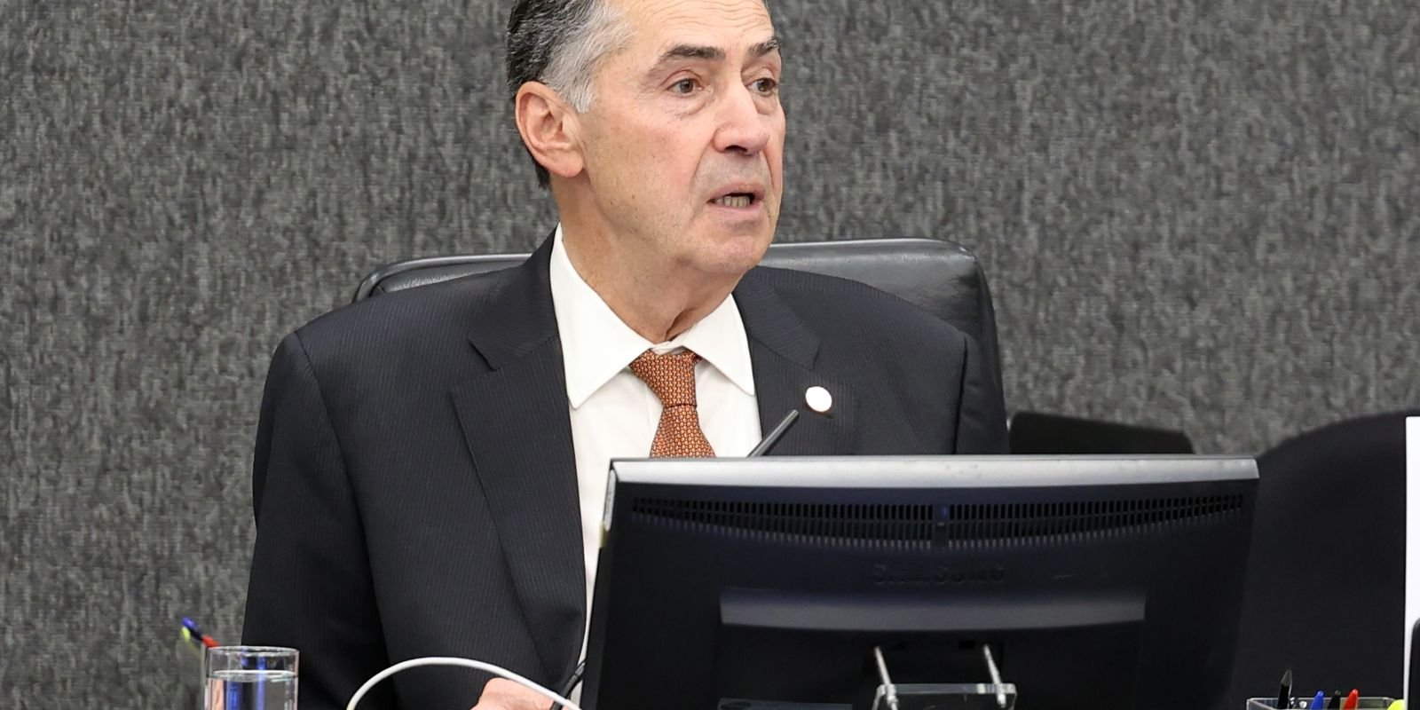 Aposentadoria de Barroso é publicada no Diário Oficial