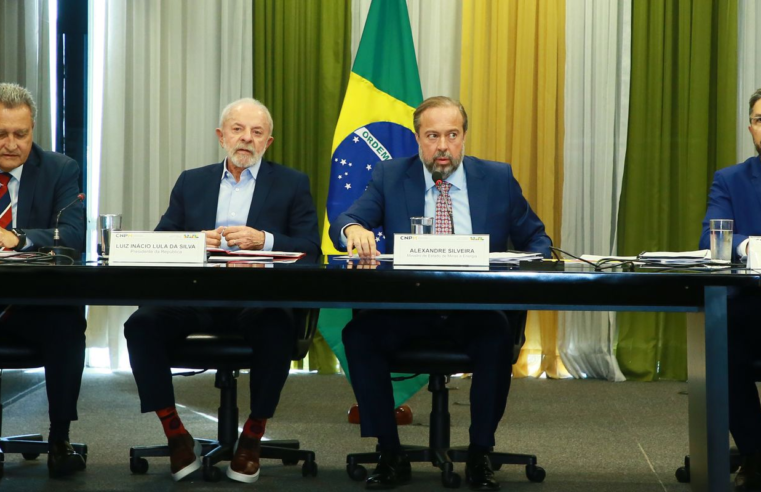 Lula instala conselho para tratar de minerais críticos e terras raras