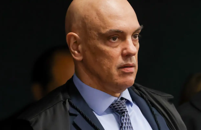 Moraes corrige mandado e manda soltar presa do 8 de janeiro