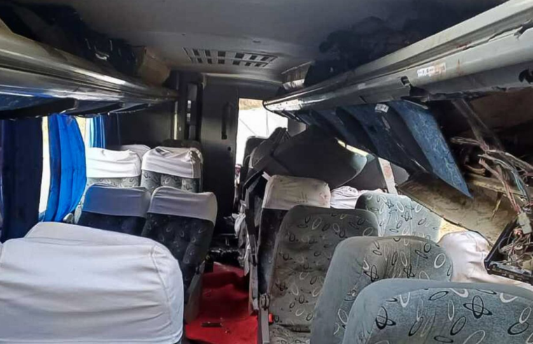 Sobe para 17 número de mortos por acidente com ônibus em Pernambuco