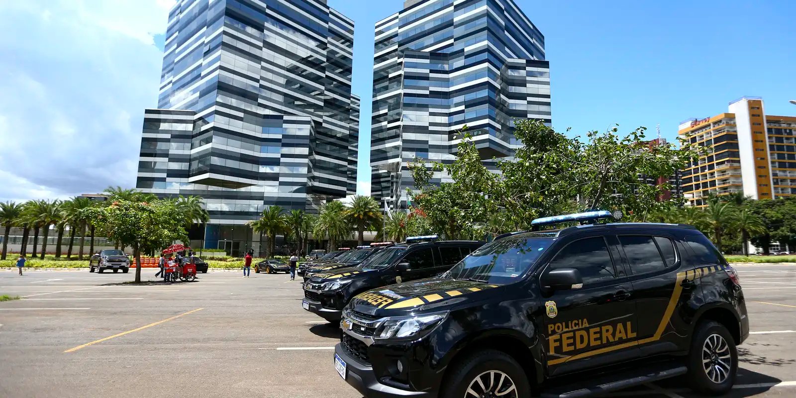PF quer investigar entrada de ex-assessor de Bolsonaro nos EUA