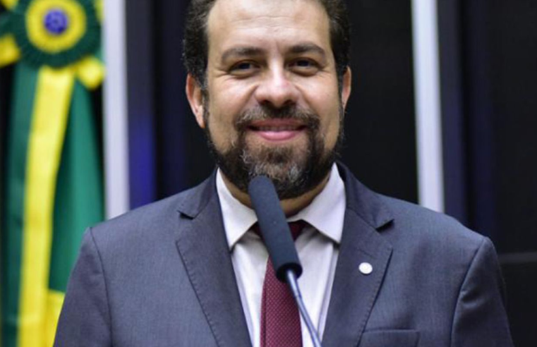 Boulos diz que colocará governo na rua, ouvindo demandas populares
