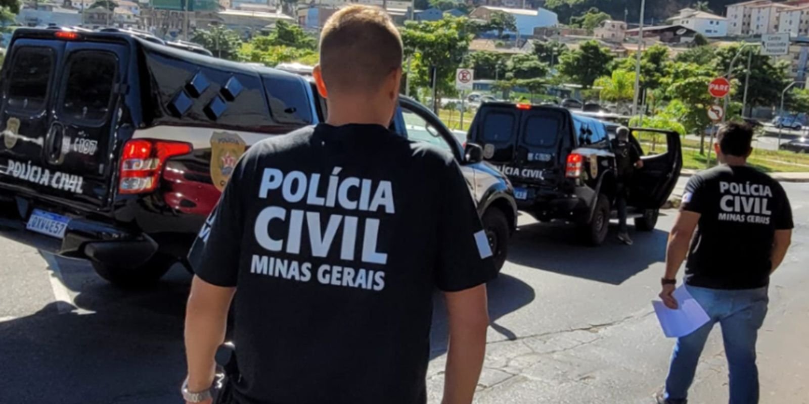 Policial de Minas atira em operários e fica em prisão domiciliar