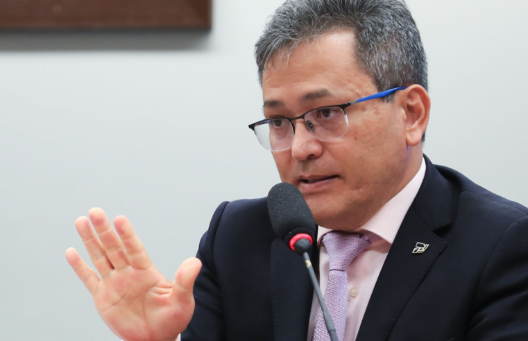 Para secretário da Receita isenção do IR é resgate em favor do povo