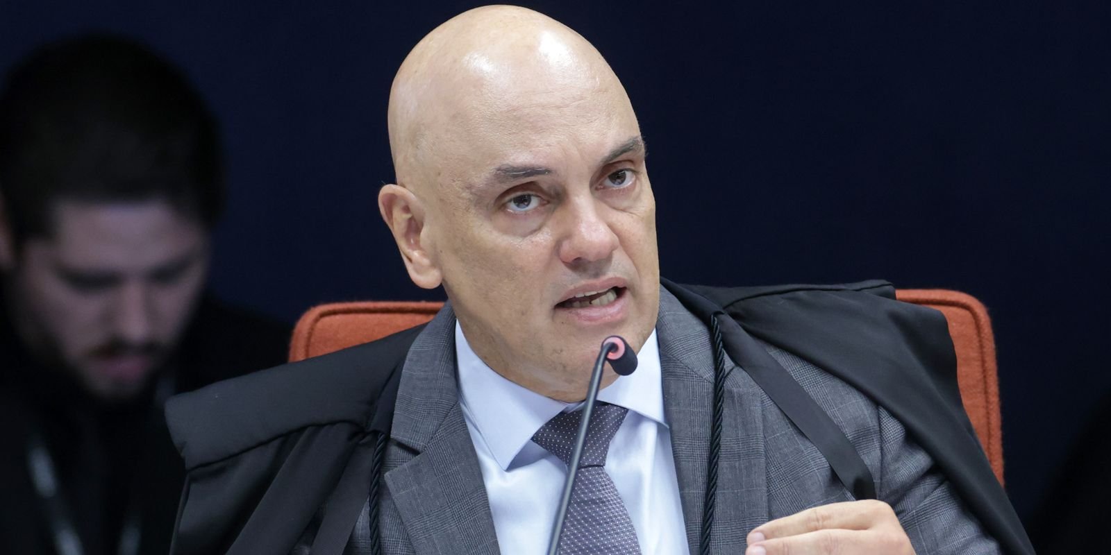 Moraes pede vista e suspende julgamento sobre desoneração no STF