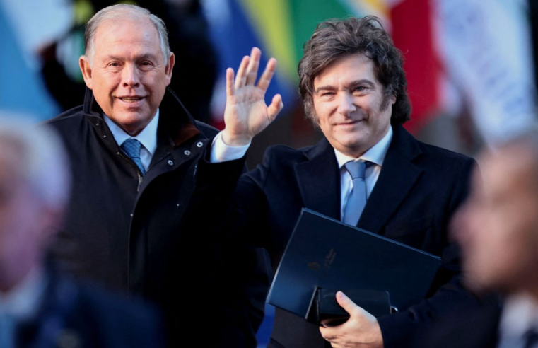 Chanceler da Argentina pede demissão dias antes de eleição legislativa