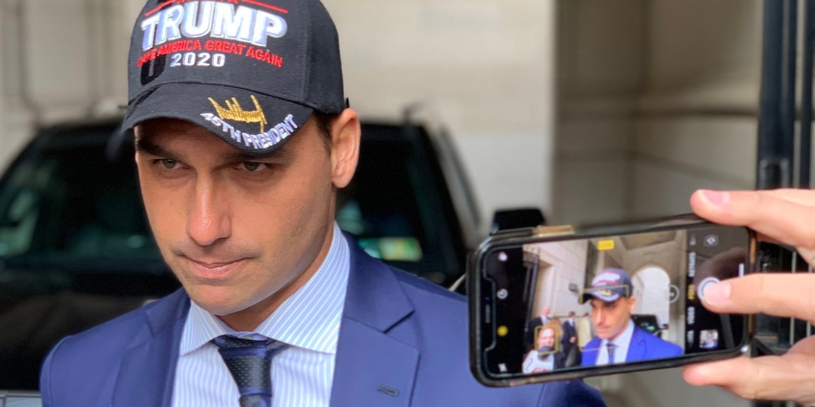 Moraes diz que Eduardo Bolsonaro cria dificuldades para ser notificado