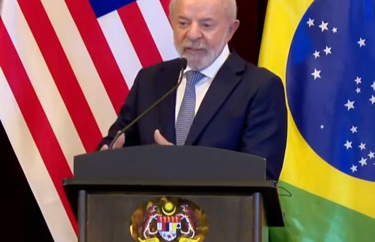 Problema do mundo é ausência de lideranças, diz Lula na Malásia