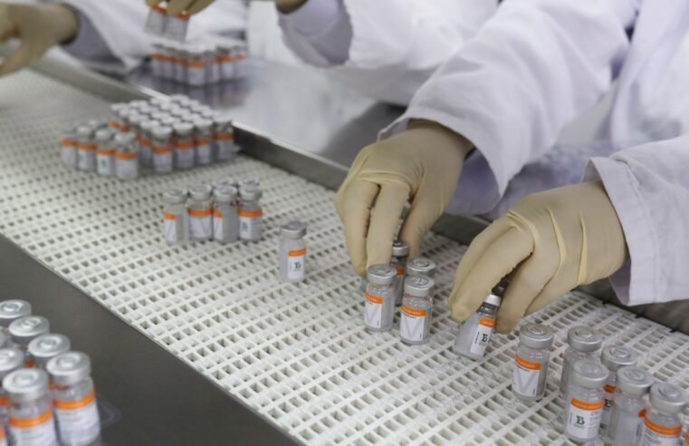 Anvisa aprova registro de vacina 100% nacional contra dengue