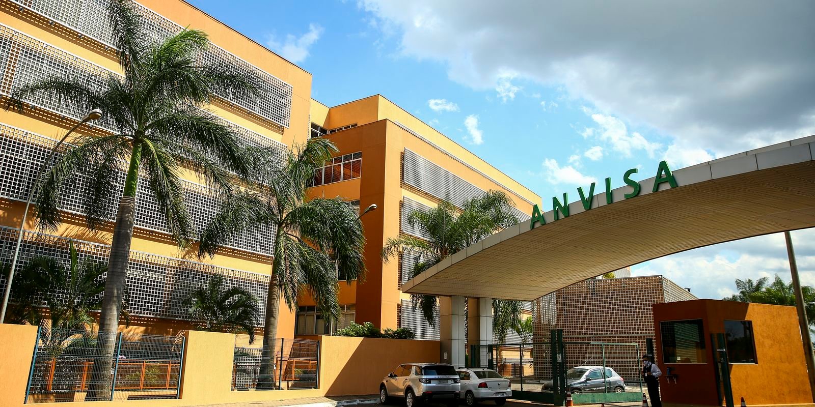 Anvisa proíbe suplementos e energéticos com adição de ozônio