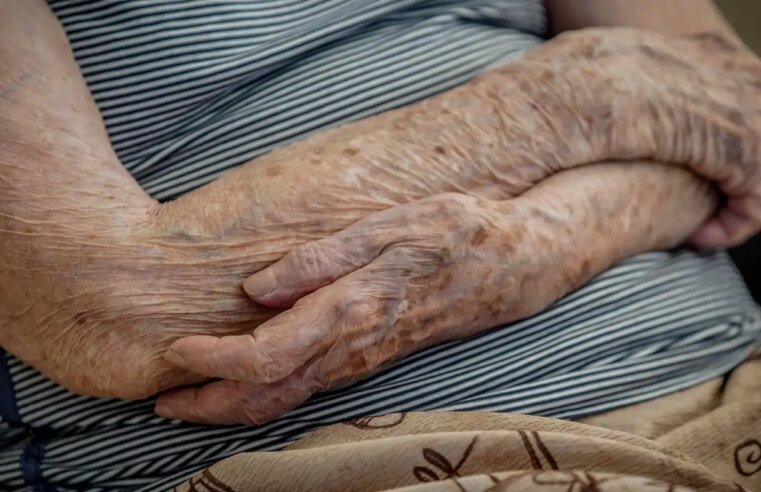 Vigilância Sanitária fecha abrigo com idosos em condições precárias