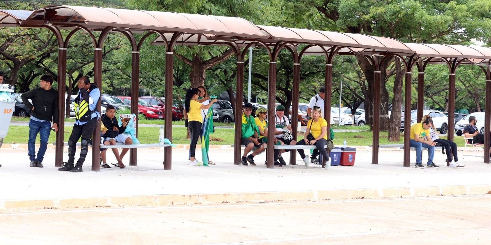 Médico e advogados visitam Bolsonaro antes de audiência de custódia