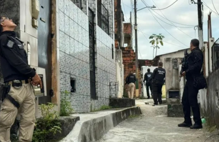 Ação contra o Comando Vermelho prende 35 na Bahia; 1 pessoa foi morta