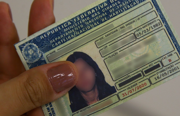 Tentativas de fraudes com documentos mais que dobram de 2022 a 2025