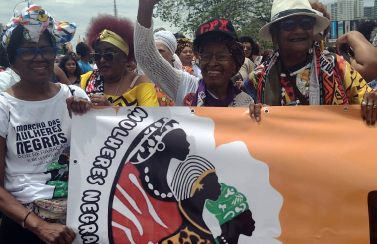 Centenárias em marcha: mulheres negras mostram força do movimento