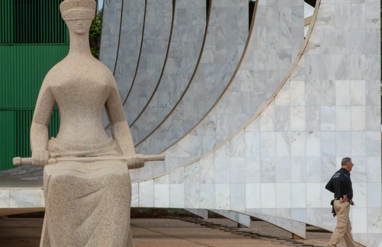 Moraes vota para condenar cinco PMs do DF a 16 anos de prisão