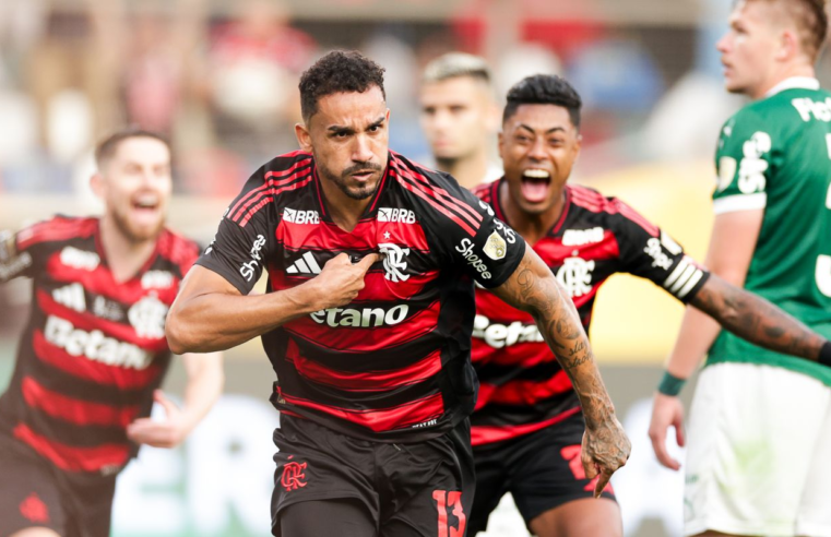 Flamengo vence Palmeiras e vira 1º brasileiro tetra da Libertadores
