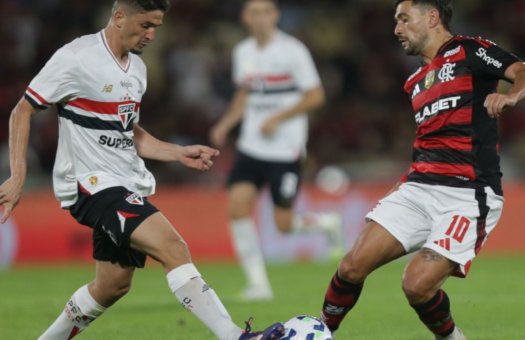 Buscando a liderança do Brasileiro, Flamengo enfrenta o São Paulo