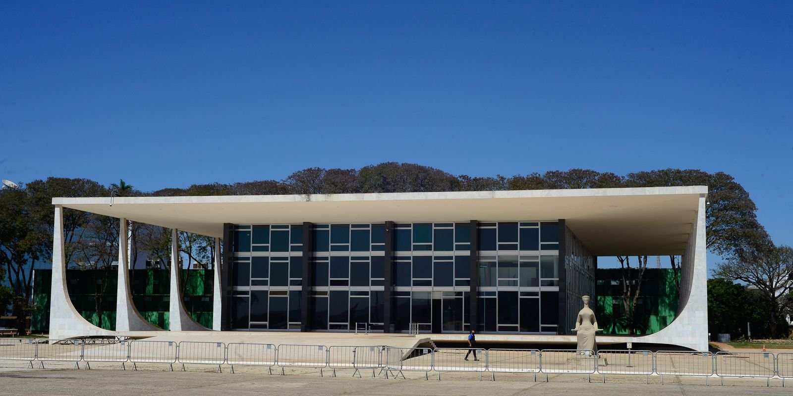 STF reconhece a omissão do Congresso por não taxar grandes fortunas