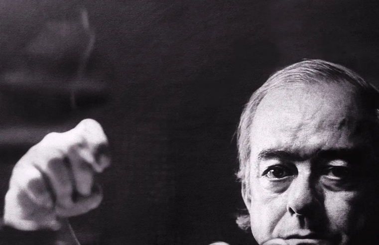 Rádio Nacional: Roda de Samba traz Vinicius de Moraes em vários papeis