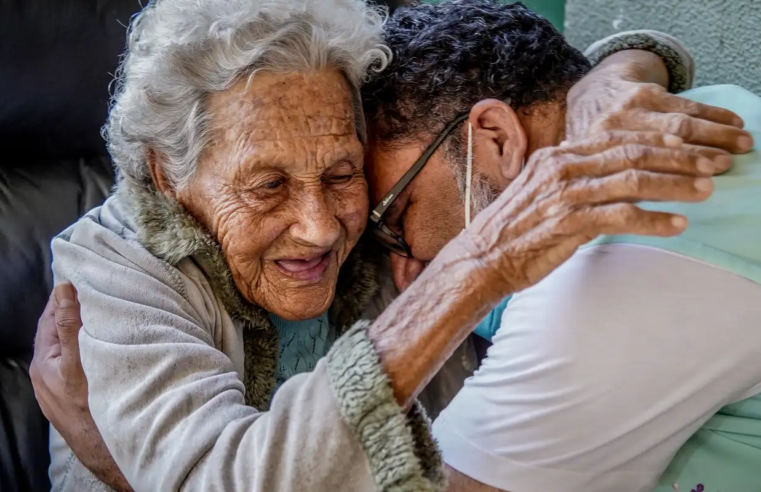 Redação do Enem 2025 aborda as perspectivas para o envelhecimento