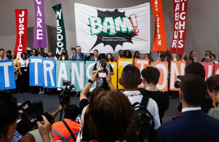 Ativistas protestam por transição justa e financiamento climático