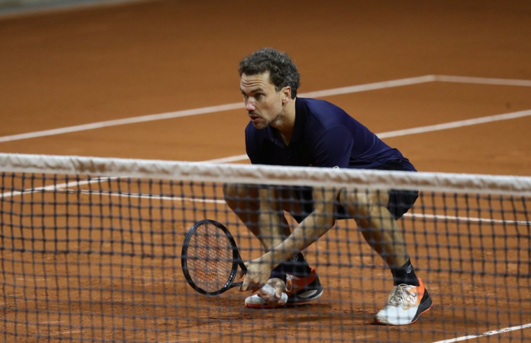 Bruno Soares retorna às quadras para enfrentar lendas do tênis