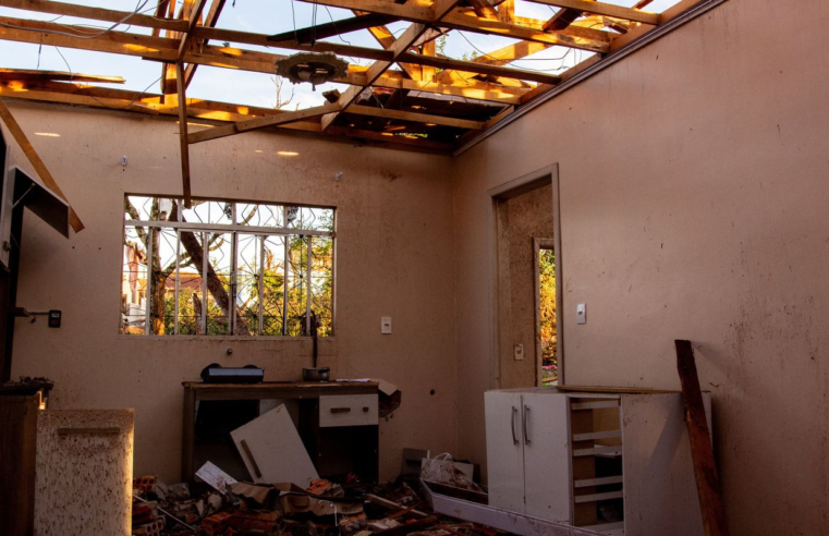 Após tornado, Rio Bonito do Iguaçu começa trabalhos de reconstrução