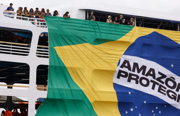 Por justiça climática e social, barqueata reúne movimentos em Belém