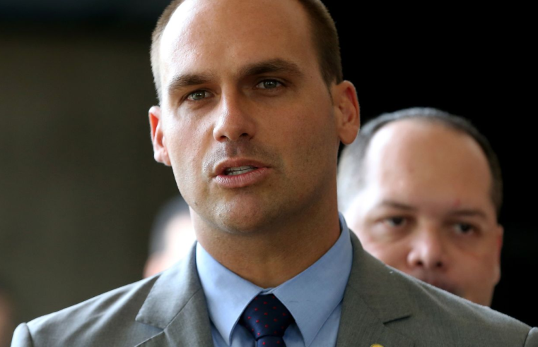 STF marca julgamento de denúncia contra Eduardo Bolsonaro por coação