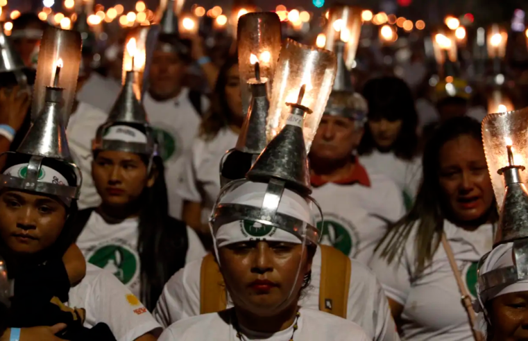 Extrativistas marcham na COP por reconhecimento na proteção florestal