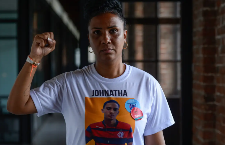 Prêmio internacional reconhece mãe de jovem morto pela polícia do Rio