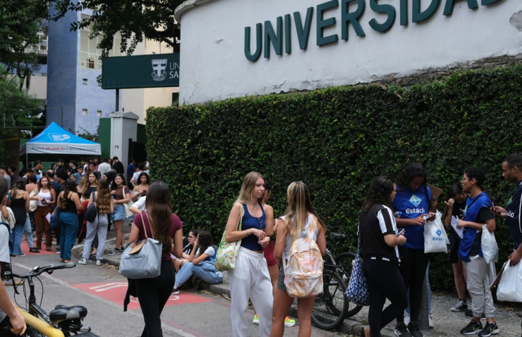 Enem 2025: candidatos fazem prova de matemática e ciências da natureza