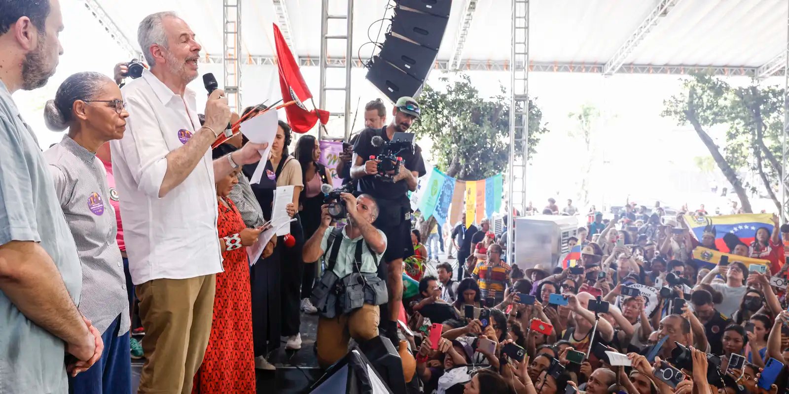 Côrrea do Lago promete levar pleitos da Cúpula dos Povos à COP30
