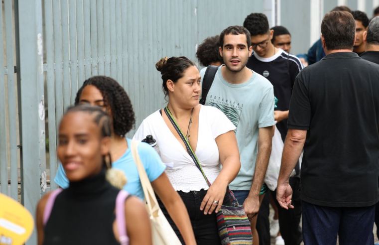 Enem 2025: cerca de 70% dos inscritos fizeram as duas etapas da prova