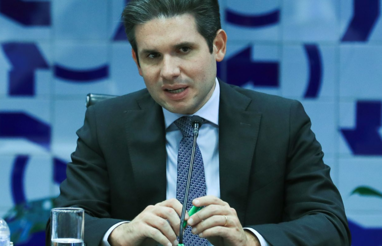 Motta mantém votação do PL Antifacção mesmo com críticas do governo