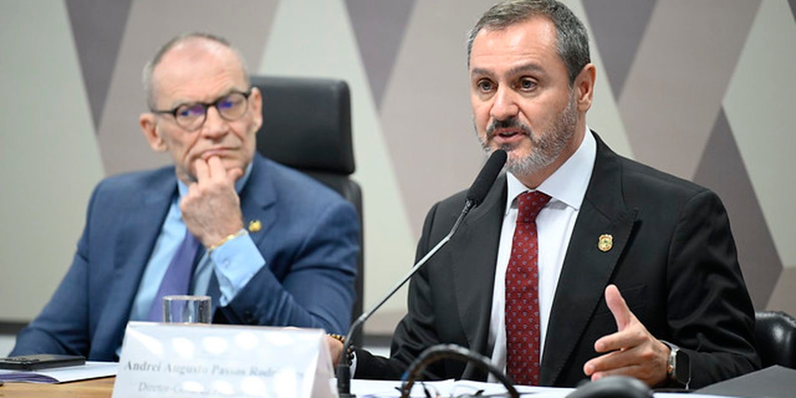 Fraudes financeiras podem chegar a R$ 12 bilhões, estima diretor da PF