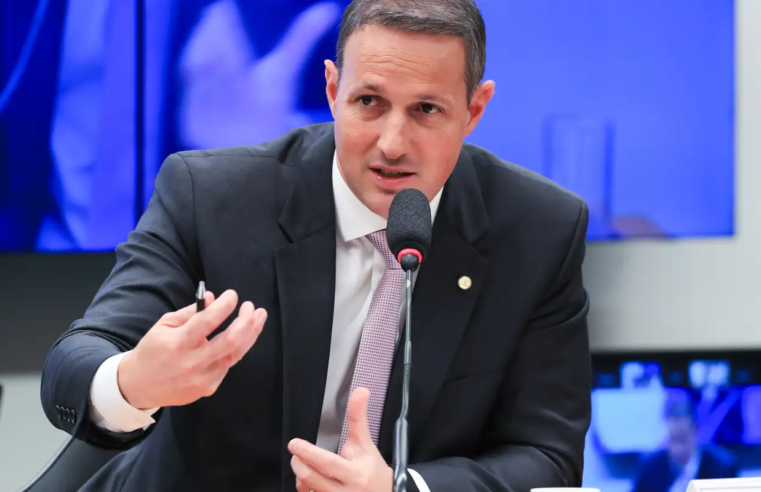 Derrite apresenta 5ª versão do PL Antifacção após críticas do governo