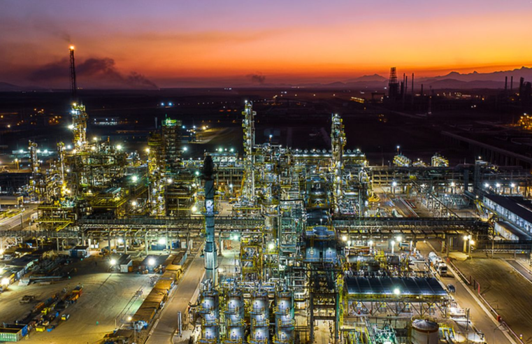 Justiça suspende novos licenciamentos no antigo Comperj