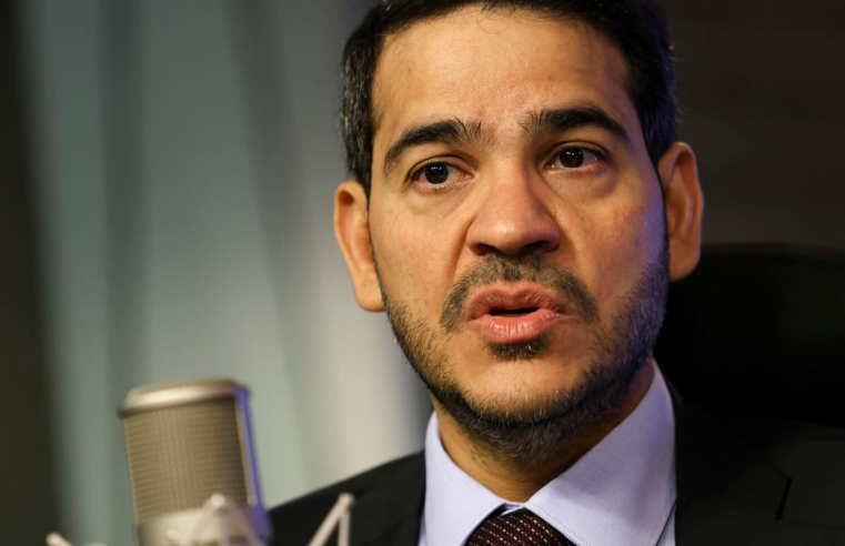 Messias diz que recebe com honra indicação ao STF