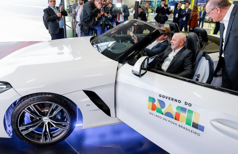 Lula celebra retirada de tarifas pelos EUA e diz que sinaliza respeito