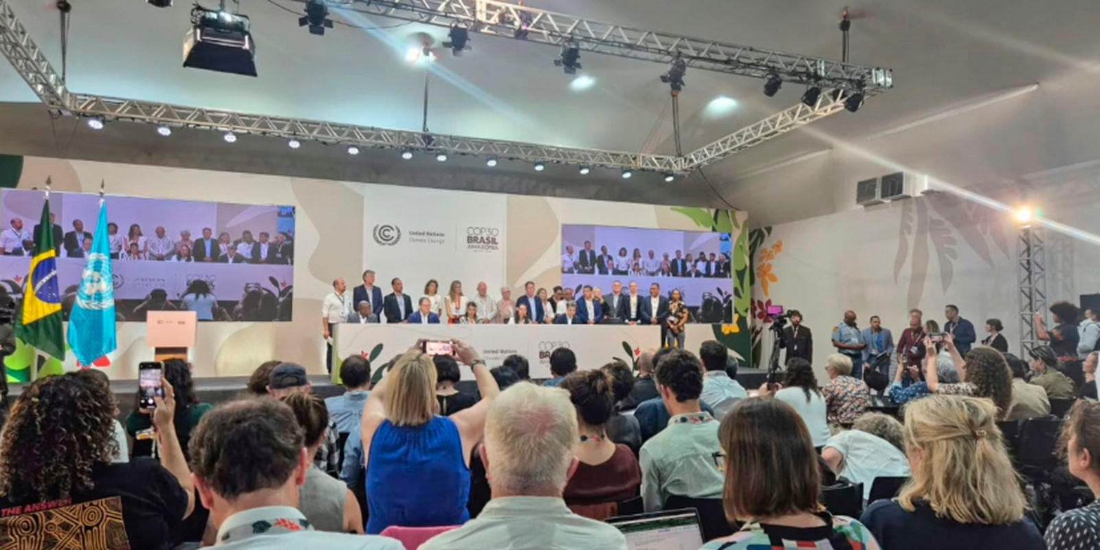 COP30: trabalhos seguem normalmente nesta sexta, após incêndio