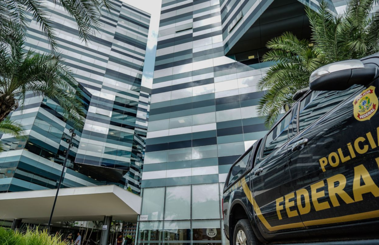 Anderson Torres e Ramagem são demitidos da PF após condenação