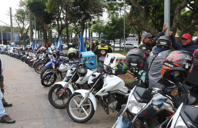 Governo cria grupo para debater direitos de entregadores por app