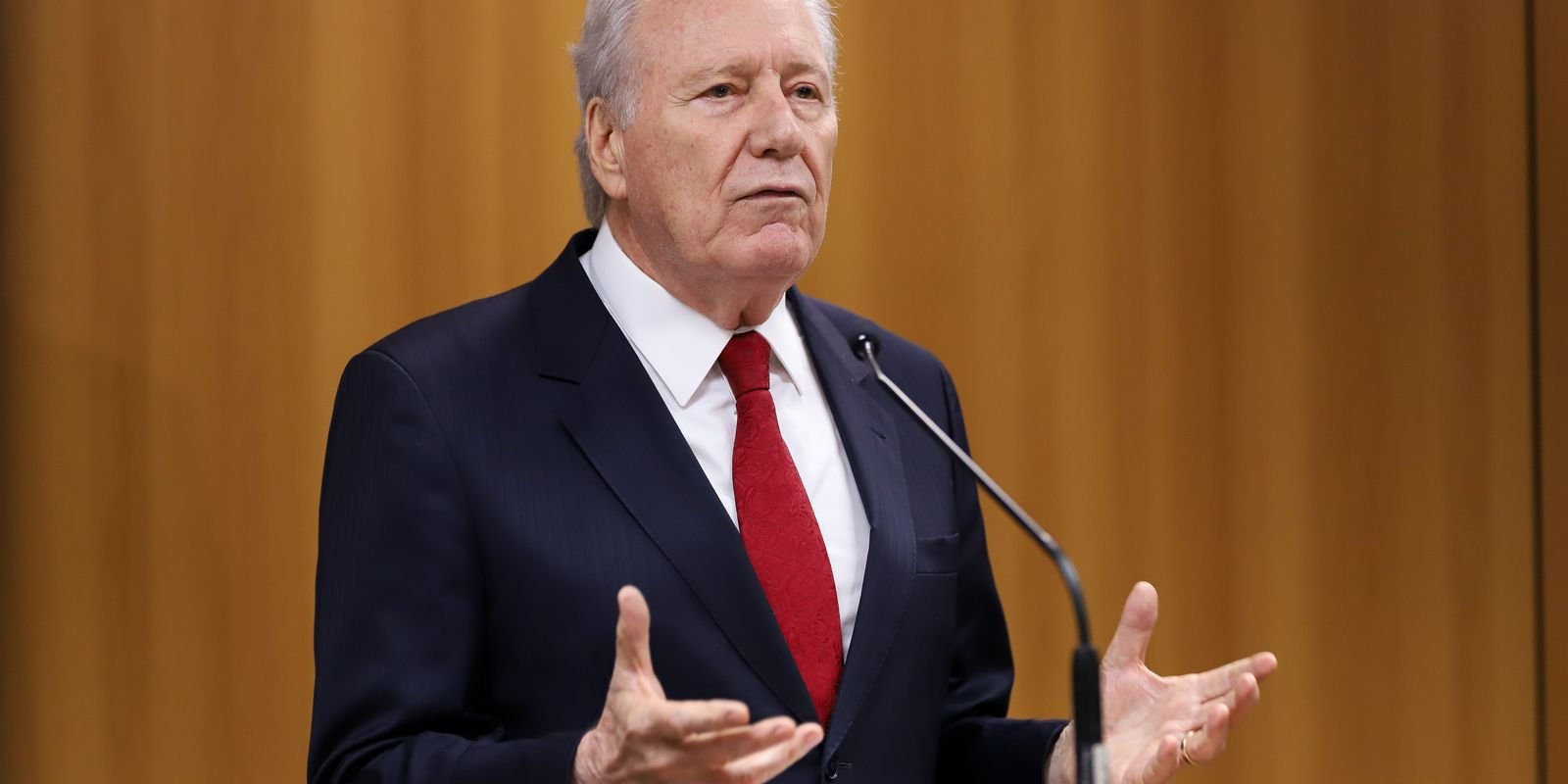 Sem dinheiro, mãos estão amarradas para combate ao crime, diz ministro