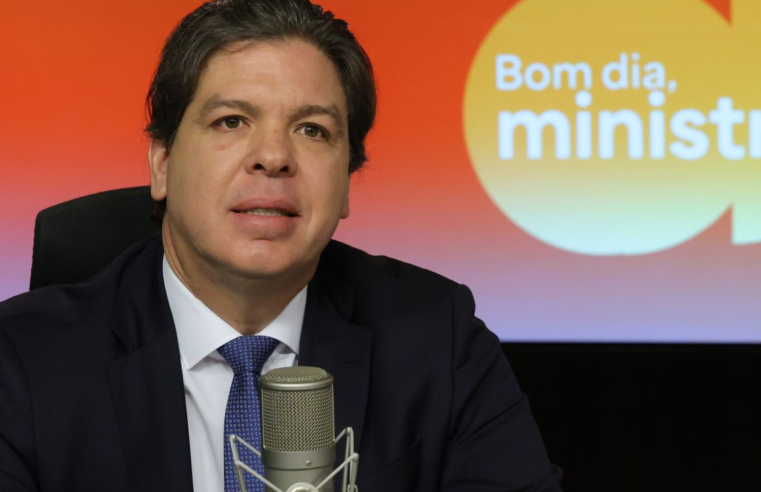 Governo diz que conectará 100% das escolas até fim de 2026