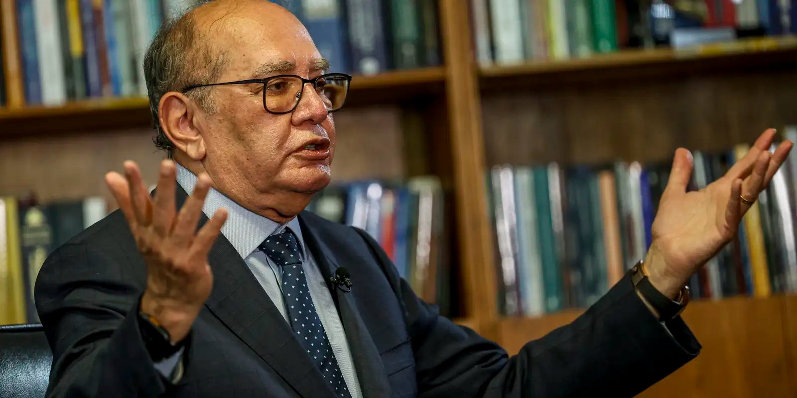 Gilmar Mendes suspende parte de decisão sobre impeachment de ministros